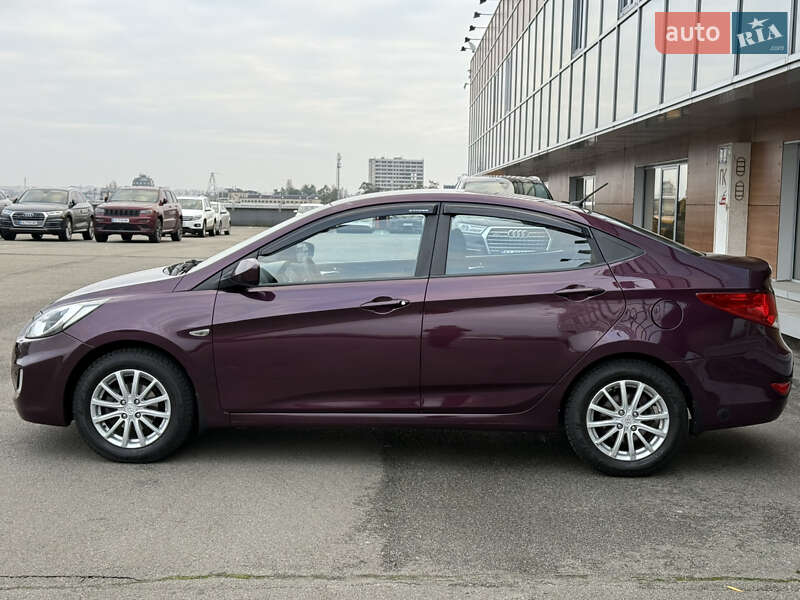 Седан Hyundai Accent 2012 в Киеве