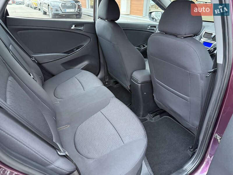 Седан Hyundai Accent 2012 в Киеве