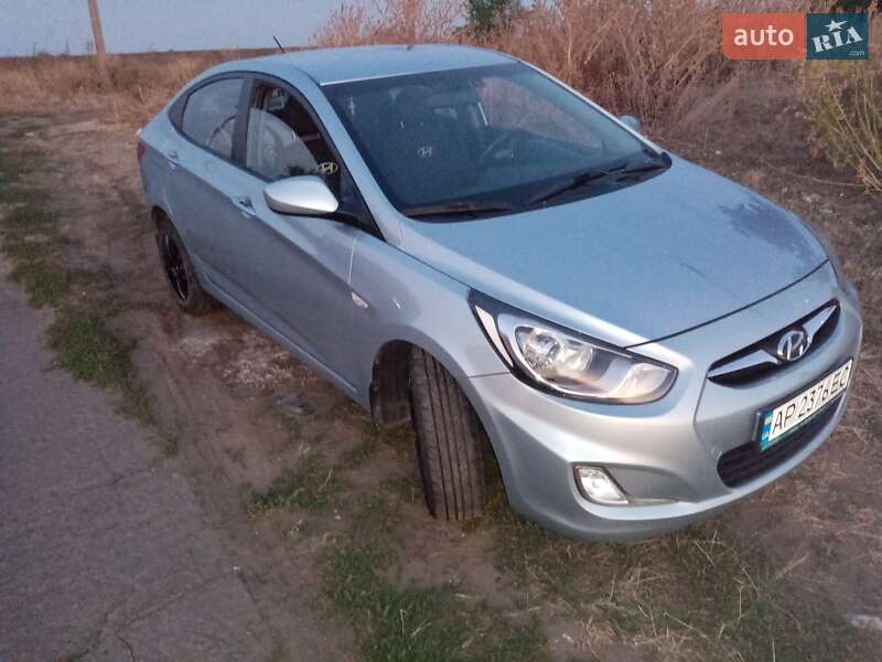 Седан Hyundai Accent 2012 в Запоріжжі