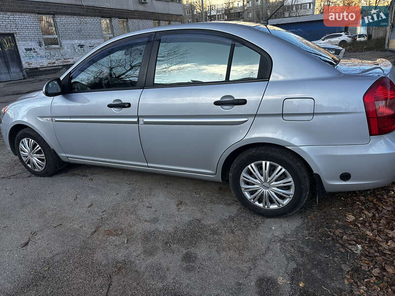 Седан Hyundai Accent 2008 в Дніпрі