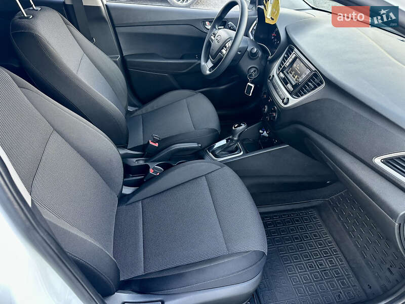 Седан Hyundai Accent 2017 в Днепре