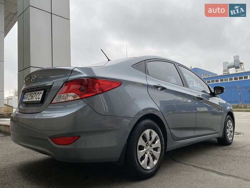Седан Hyundai Accent 2019 в Києві