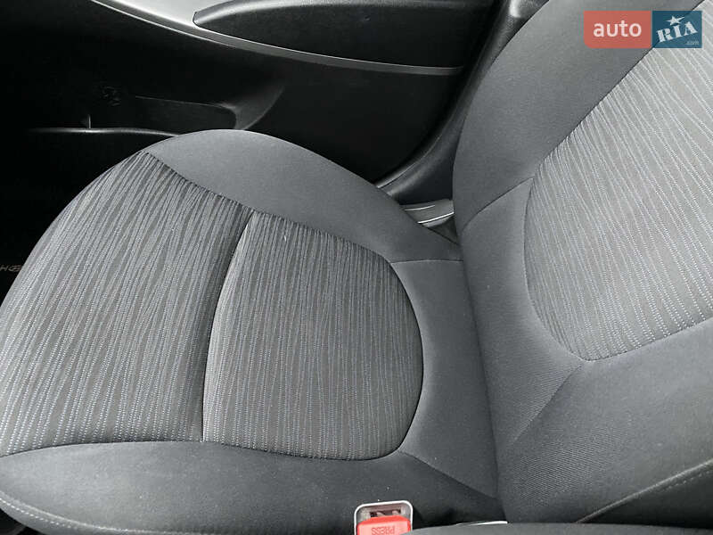 Седан Hyundai Accent 2019 в Києві