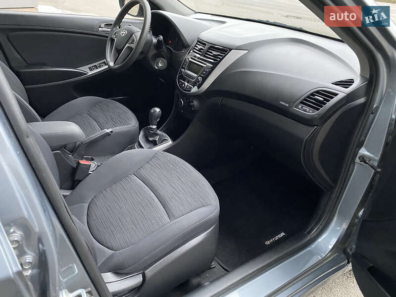 Седан Hyundai Accent 2019 в Києві