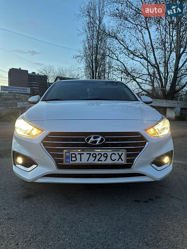 Седан Hyundai Accent 2020 в Николаеве