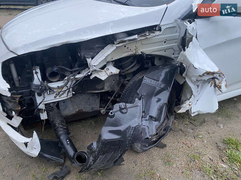 Седан Hyundai Accent 2016 в Києві