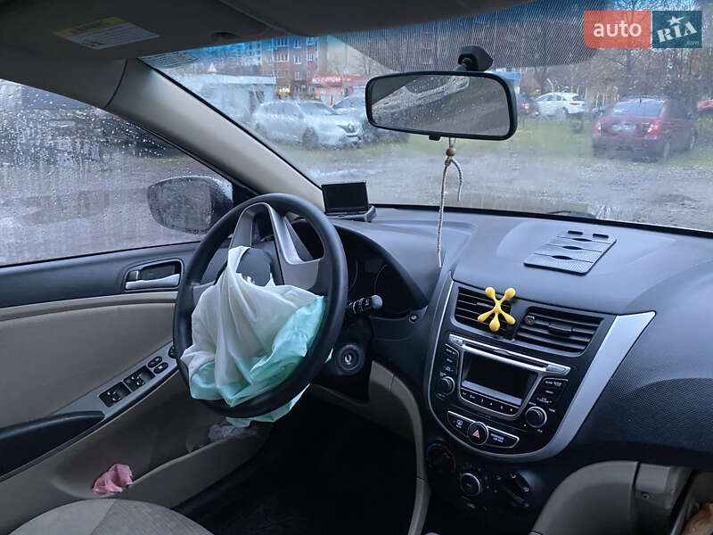 Седан Hyundai Accent 2016 в Києві