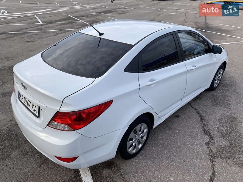 Седан Hyundai Accent 2018 в Житомирі