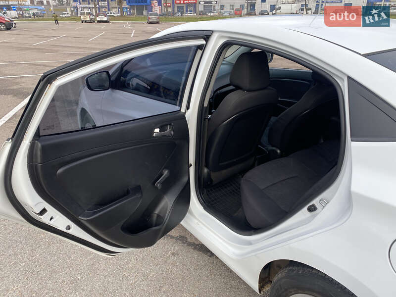 Седан Hyundai Accent 2018 в Житомирі