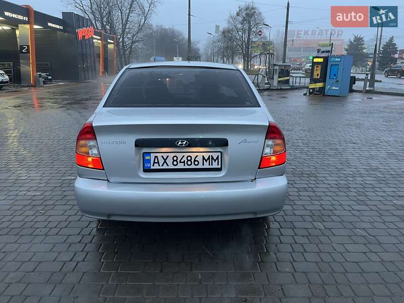 Седан Hyundai Accent 2002 в Харкові