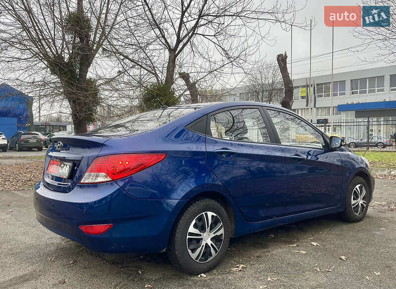 Седан Hyundai Accent 2015 в Киеве фото 21 Седан Hyundai Accent 2015 в Киеве