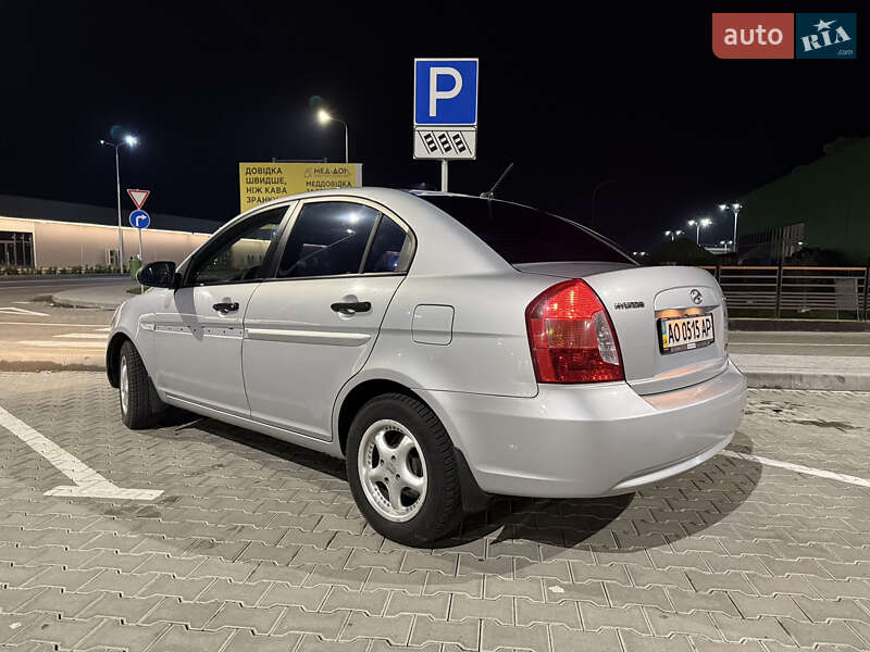Хетчбек Hyundai Accent 2008 в Мукачевому