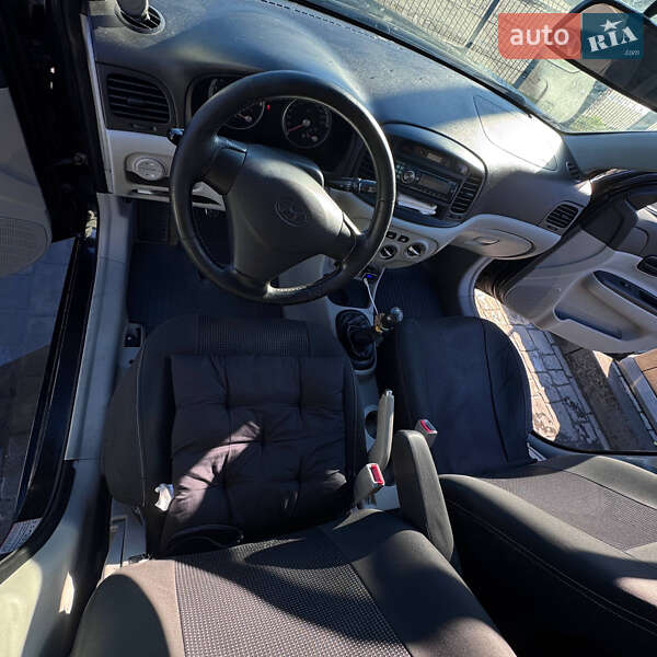 Седан Hyundai Accent 2008 в Ивано-Франковске
