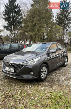 Седан Hyundai Accent 2021 в Черновцах