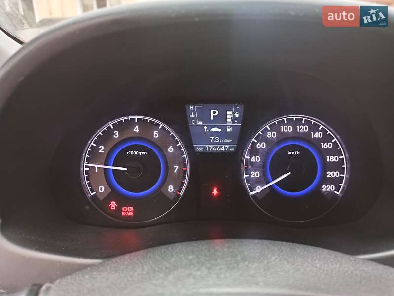 Хетчбек Hyundai Accent 2012 в Святопетрівське фото 2 Хетчбек Hyundai Accent 2012 в Святопетрівське