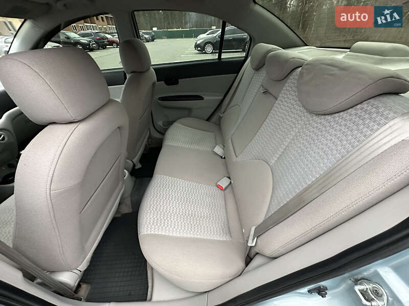 Седан Hyundai Accent 2008 в Киеве