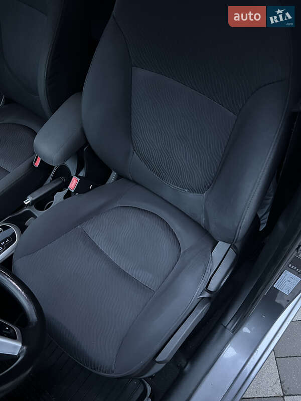 Седан Hyundai Accent 2011 в Ніжині фото 20 Седан Hyundai Accent 2011 в Ніжині