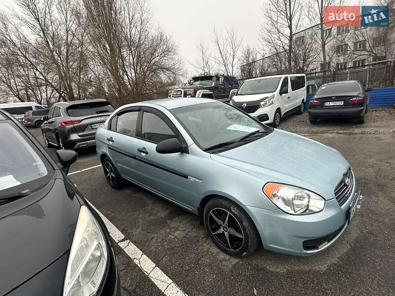 Седан Hyundai Accent 2009 в Киеве