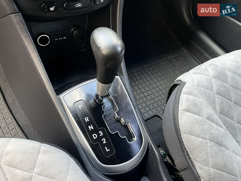 Седан Hyundai Accent 2011 в Чернігові фото 11 Седан Hyundai Accent 2011 в Чернігові