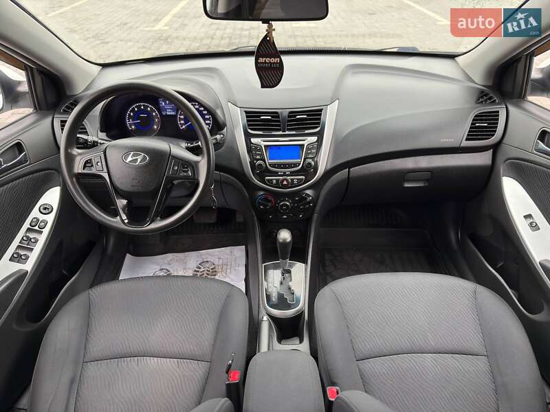 Седан Hyundai Accent 2013 в Кривому Розі