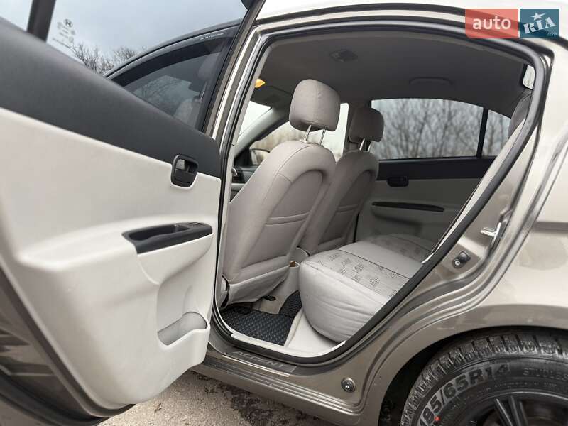 Седан Hyundai Accent 2008 в Тернополі