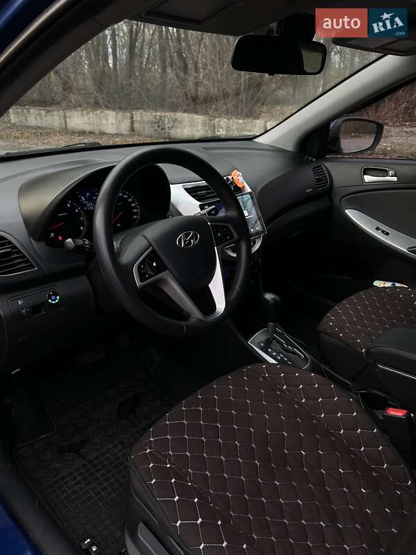 Седан Hyundai Accent 2013 в Полтаве