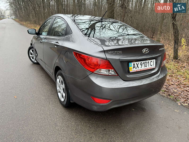 Седан Hyundai Accent 2011 в Харькове