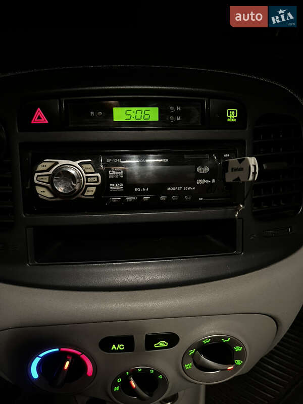 Седан Hyundai Accent 2008 в Києві