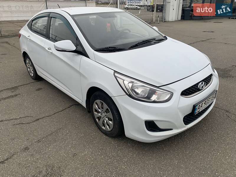 Седан Hyundai Accent 2019 в Києві