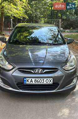 Седан Hyundai Accent 2012 в Киеве