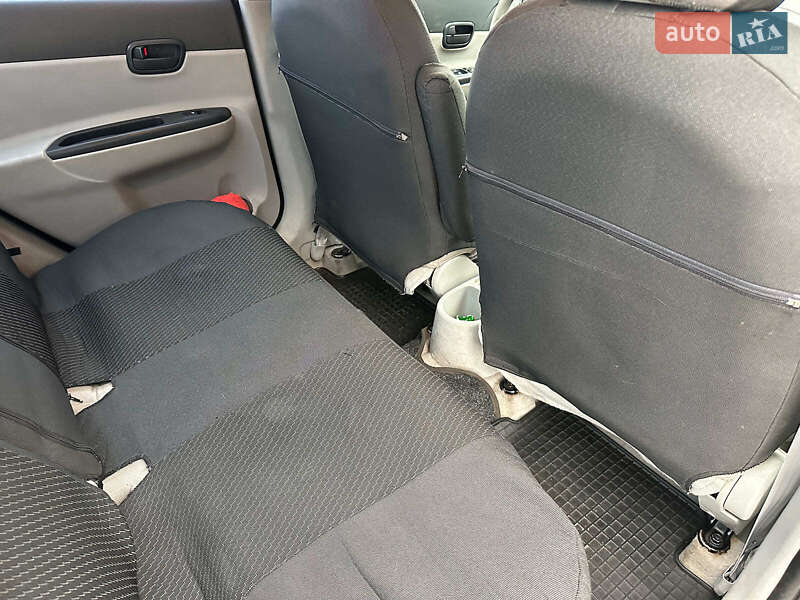 Седан Hyundai Accent 2008 в Львові фото 12 Седан Hyundai Accent 2008 в Львові