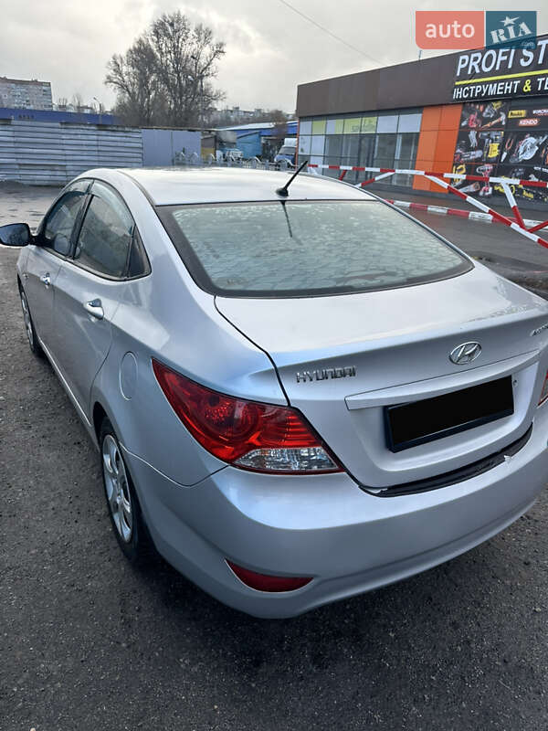 Седан Hyundai Accent 2012 в Харкові фото 7 Седан Hyundai Accent 2012 в Харкові