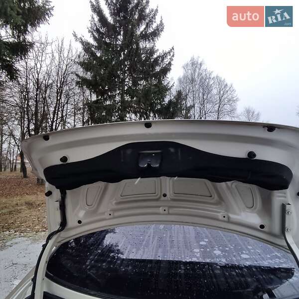 Седан Hyundai Accent 2012 в Ромнах фото 19 Седан Hyundai Accent 2012 в Ромнах