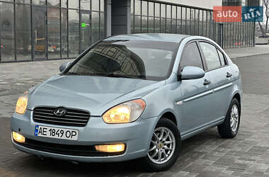 Седан Hyundai Accent 2008 в Днепре