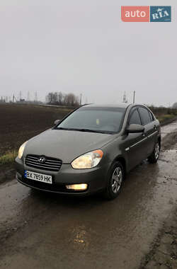 Седан Hyundai Accent 2008 в Диканьке