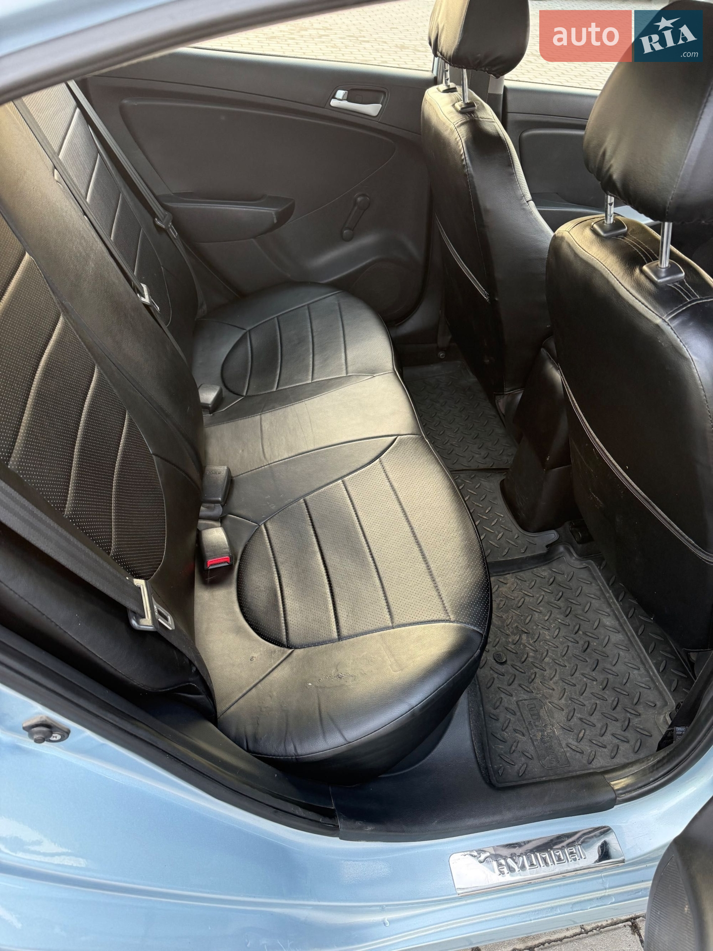 2012 Hyundai Accent - мініатюра 9