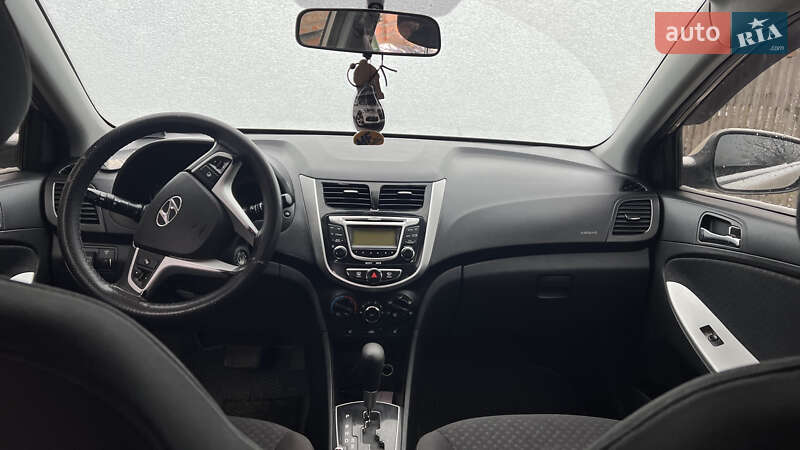 Хетчбек Hyundai Accent 2012 в Харкові