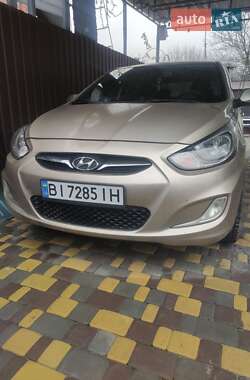 Седан Hyundai Accent 2013 в Полтаве