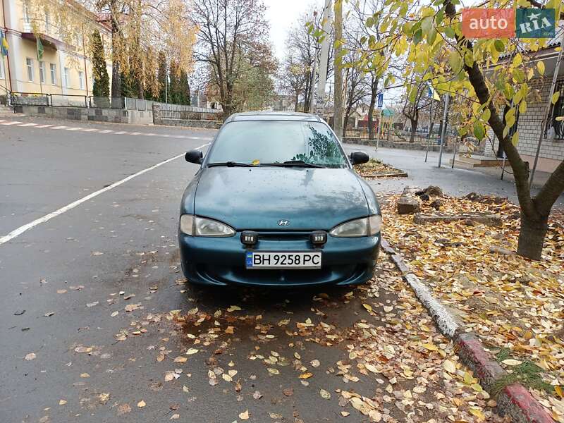 Лифтбек Hyundai Accent 1995 в Николаеве