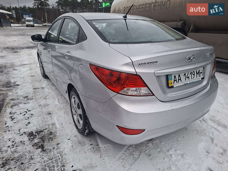Седан Hyundai Accent 2012 в Києві фото 42 Седан Hyundai Accent 2012 в Києві