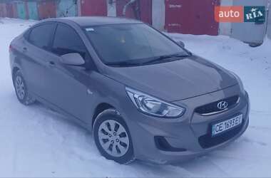 Седан Hyundai Accent 2018 в Староконстантинове