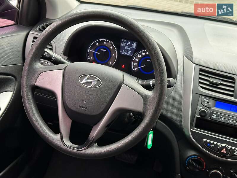 Седан Hyundai Accent 2016 в Одессе