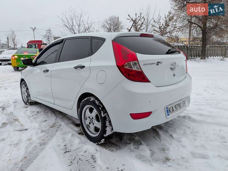 Хэтчбек Hyundai Accent 2012 в Харькове фото 4 Хэтчбек Hyundai Accent 2012 в Харькове