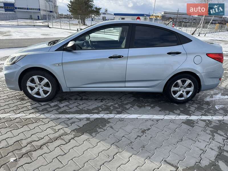 Седан Hyundai Accent 2012 в Львове фото 2 Седан Hyundai Accent 2012 в Львове