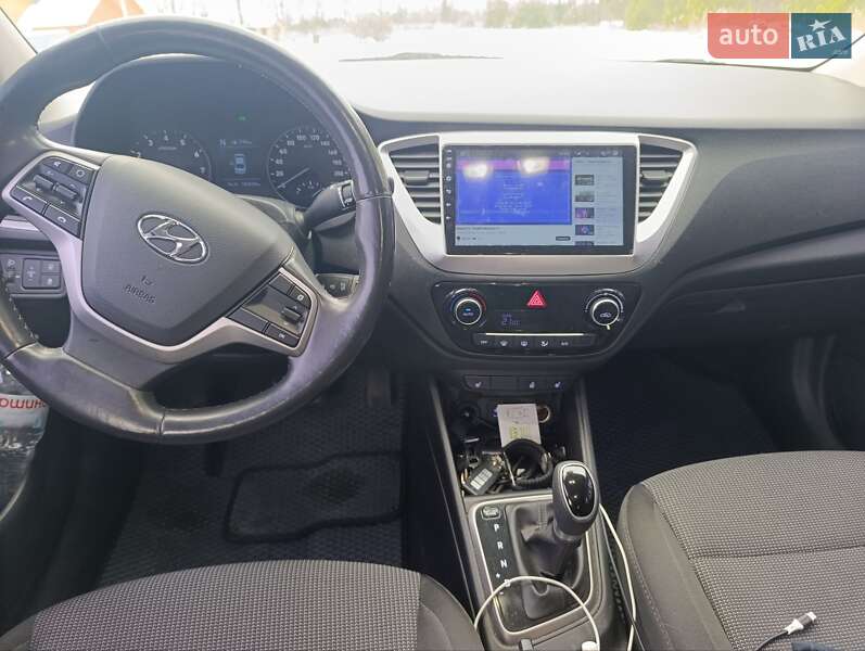 Седан Hyundai Accent 2018 в Киеве фото 2 Седан Hyundai Accent 2018 в Киеве