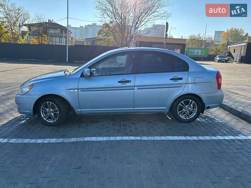 Седан Hyundai Accent 2008 в Днепре