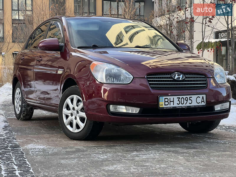 Седан Hyundai Accent 2008 в Киеве