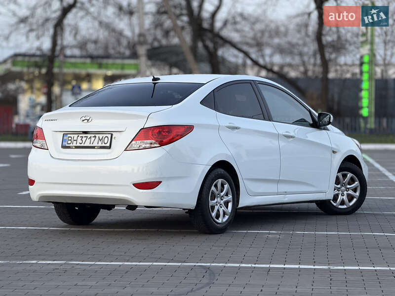 Седан Hyundai Accent 2013 в Одесі