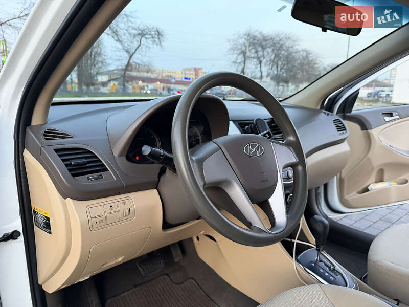 Седан Hyundai Accent 2013 в Одесі