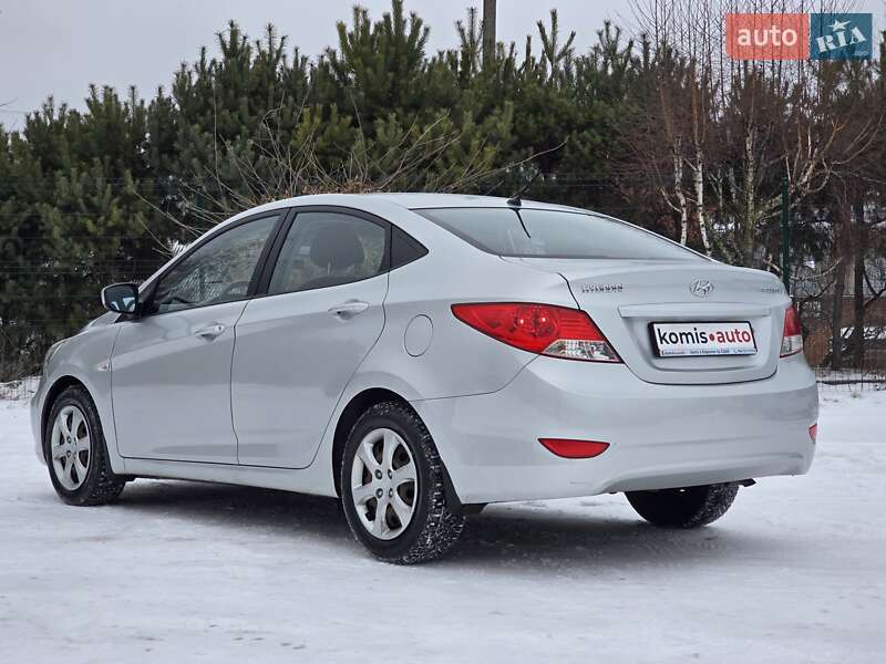 Седан Hyundai Accent 2013 в Хмельницком